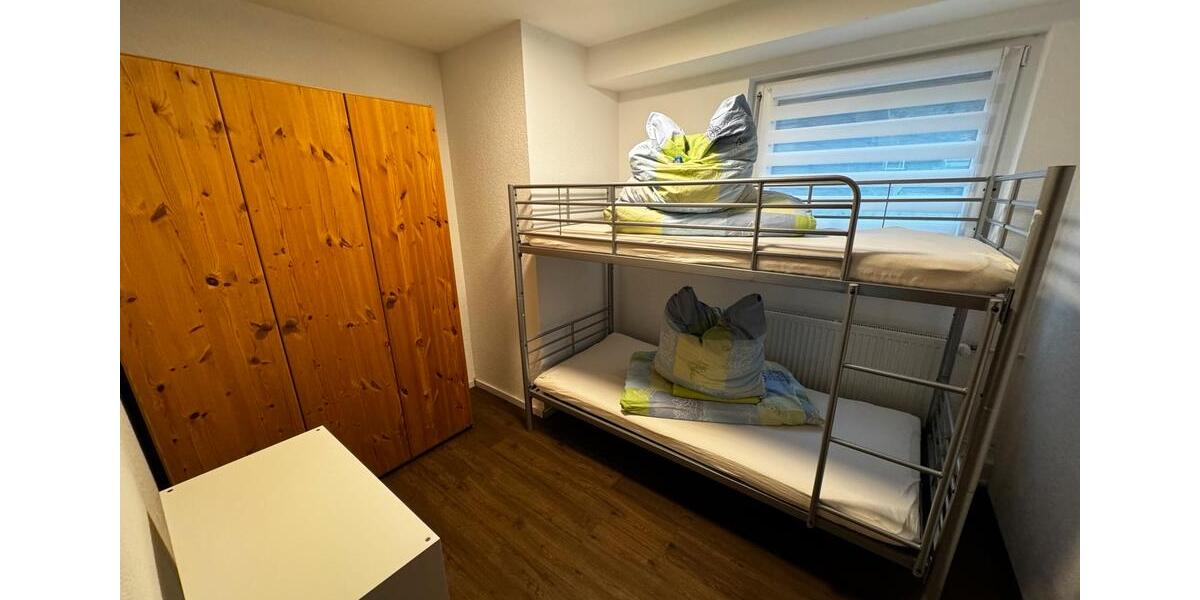Etagenwohnung Limbach - 4 Zimmer, 16 m&sup2;, 420&euro; | Angebot:25394843