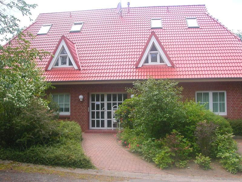 Schöne Dachgeschosswohnung mit Loggia in 31632 Husum zimmer