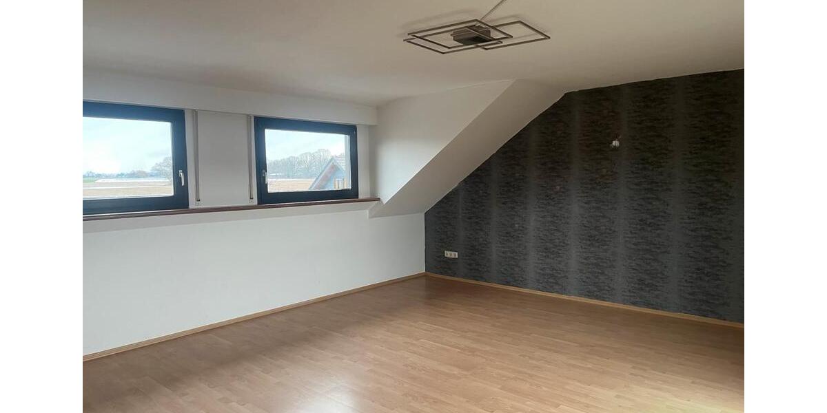 Dachgeschoßwohnung Pulheim - 2 Zimmer, 80 m&sup2;, 1.000&euro; | Angebot:24552234