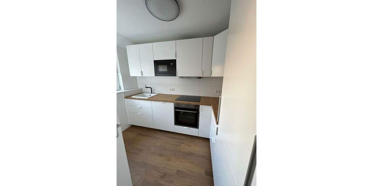 Etagenwohnung Essen Huttrop - 3 Zimmer, 96 m&sup2;, 990&euro; | Angebot:24860521