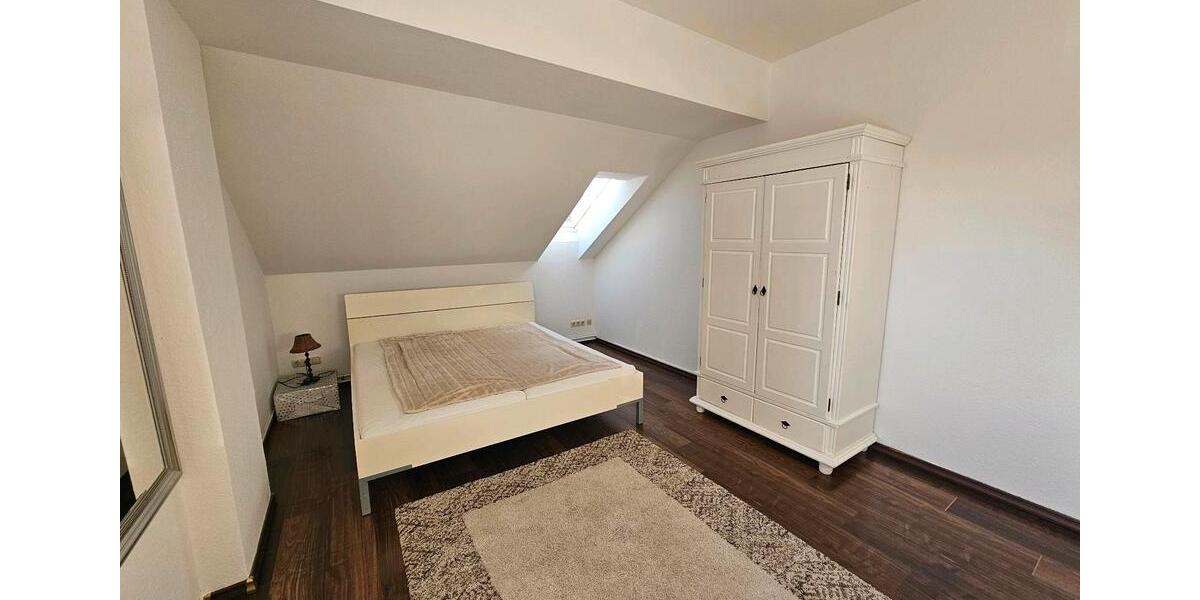 Dachgeschoßwohnung Hamburg Wandsbek - 2 Zimmer, 62 m&sup2;, 1.470&euro; | Angebot:26047385