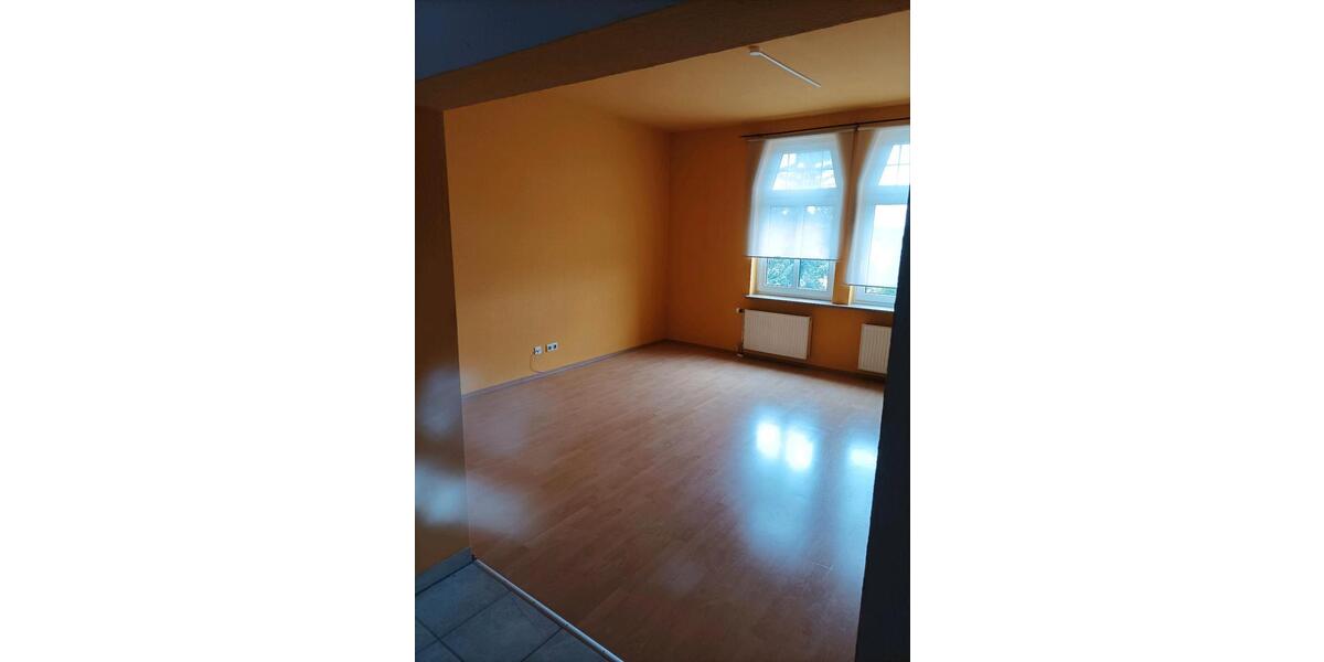 Etagenwohnung Eisfeld - 3 Zimmer, 105 m&sup2;, 625&euro; | Angebot:26185624
