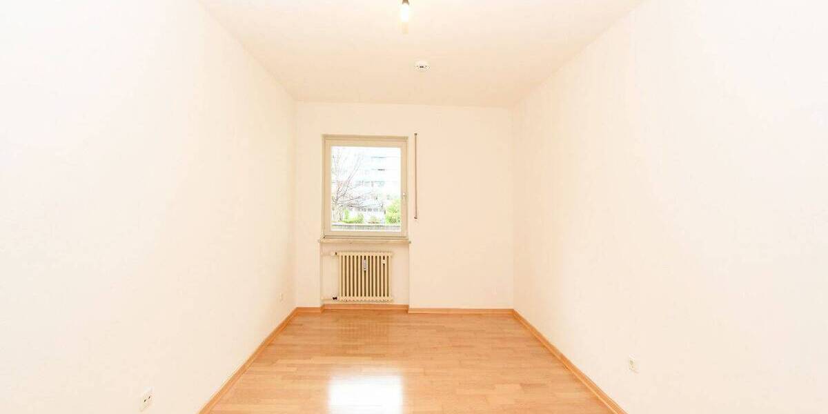 Etagenwohnung München Laim - 4 Zimmer, 141 m&sup2;, 2.000&euro; | Angebot:26740029