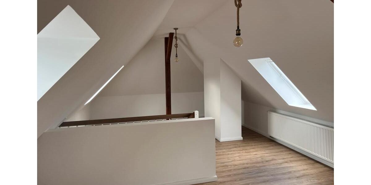 Maisonettenwohnung Hamburg Wandsbek - 4 Zimmer, 134 m&sup2;, 2.400&euro; | Angebot:26594414