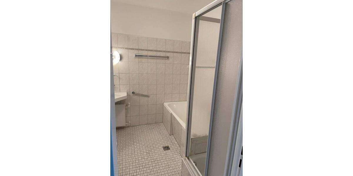 Etagenwohnung Iserlohn - 3 Zimmer, 108 m&sup2;, 1.350&euro; | Angebot:24843188