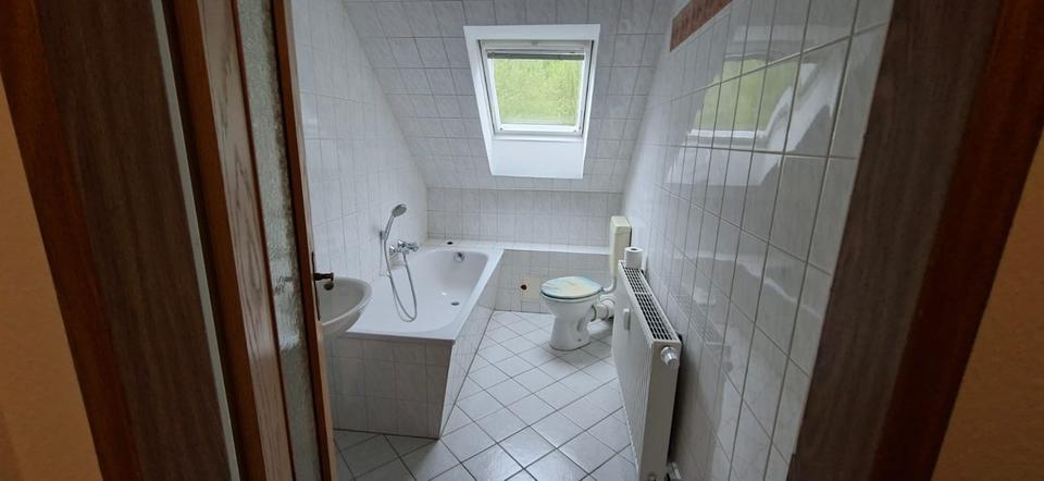 Dachgeschoßwohnung Thum - 3 Zimmer, 68 m&sup2;, 675&euro; | Angebot:26558626