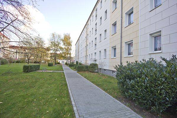 Etagenwohnung Halle (Saale) Südstadt - 3 Zimmer, 58 m&sup2;, 420&euro; | Angebot:26841971