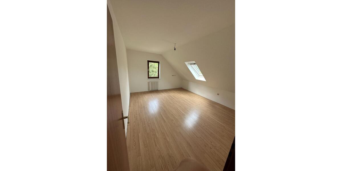 Dachgeschoßwohnung Bad Sooden-Allendorf Allendorf - 3 Zimmer, 97 m&sup2;, 890&euro; | Angebot:25283274