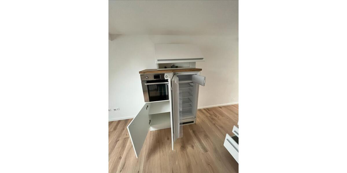 Dachgeschoßwohnung Reutlingen - 2 Zimmer, 60 m&sup2;, 1.200&euro; | Angebot:24785900