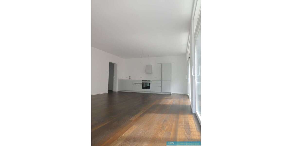 Etagenwohnung Berlin Friedrichshain - 3 Zimmer, 107 m&sup2;, 2.029&euro; | Angebot:27030278