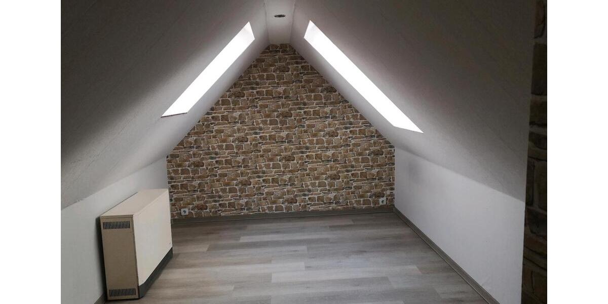 Dachgeschoßwohnung Gartz (Oder) - 3 Zimmer, 72 m&sup2;, 550&euro; | Angebot:25938383