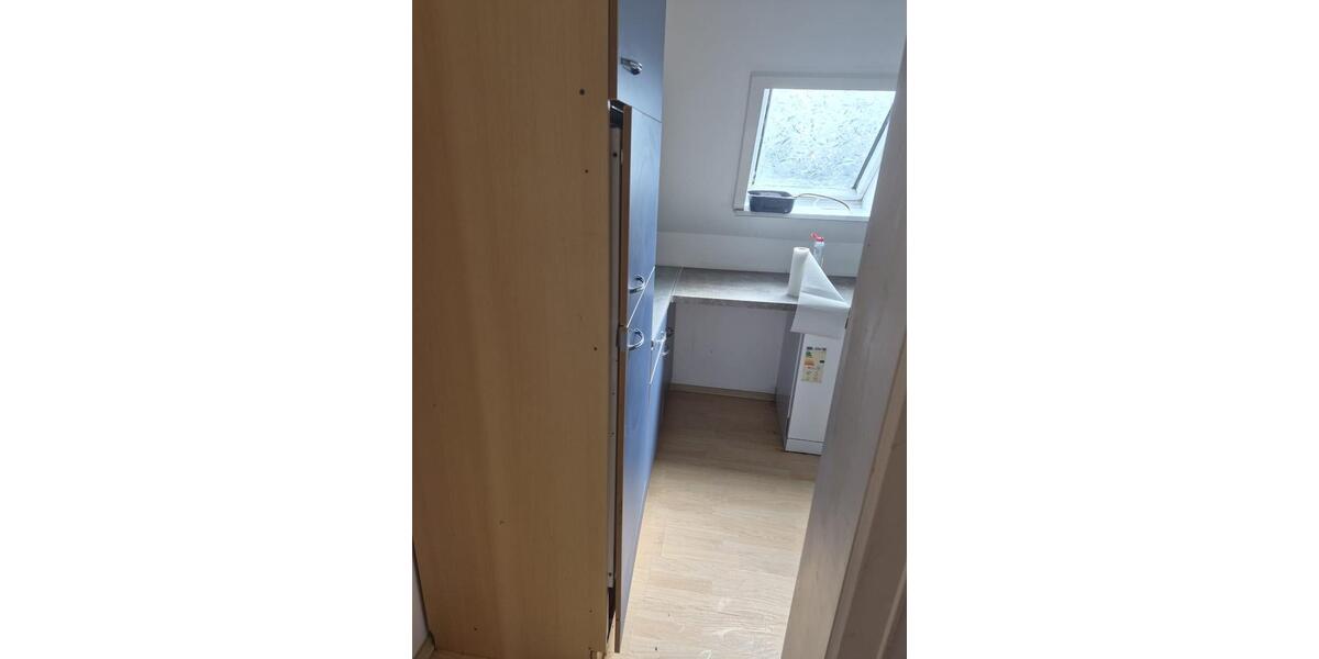 Dachgeschoßwohnung Bad Mergentheim - 4.5 Zimmer, 82 m&sup2;, 850&euro; | Angebot:26213025