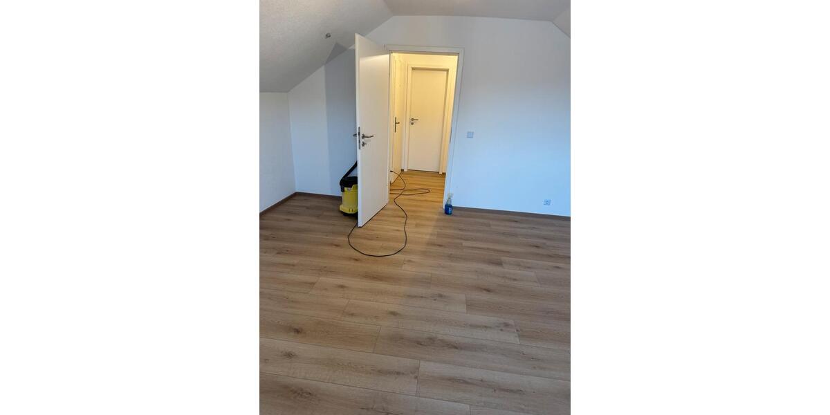 Dachgeschoßwohnung Albstadt Gemarkung Onstmettingen - 1.5 Zimmer, 45 m&sup2;, 500&euro; | Angebot:25887928