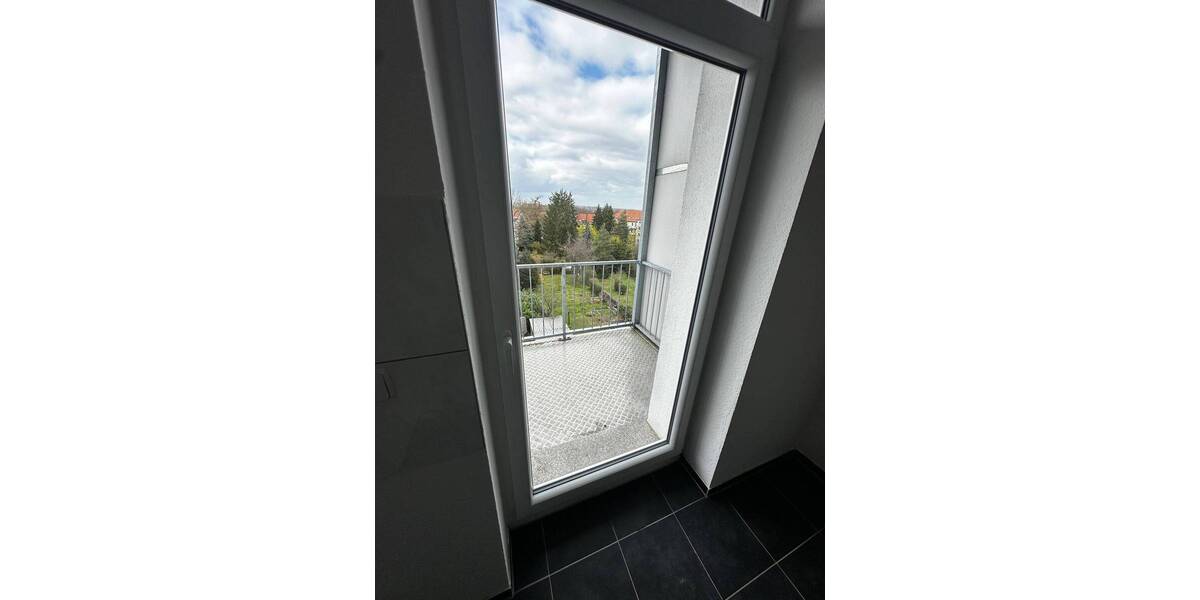 Etagenwohnung Weißenfels - 2 Zimmer, 53 m&sup2;, 320&euro; | Angebot:25997312