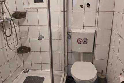 Ein-bis 2 Familienhaus zu mieten 7 zimmer