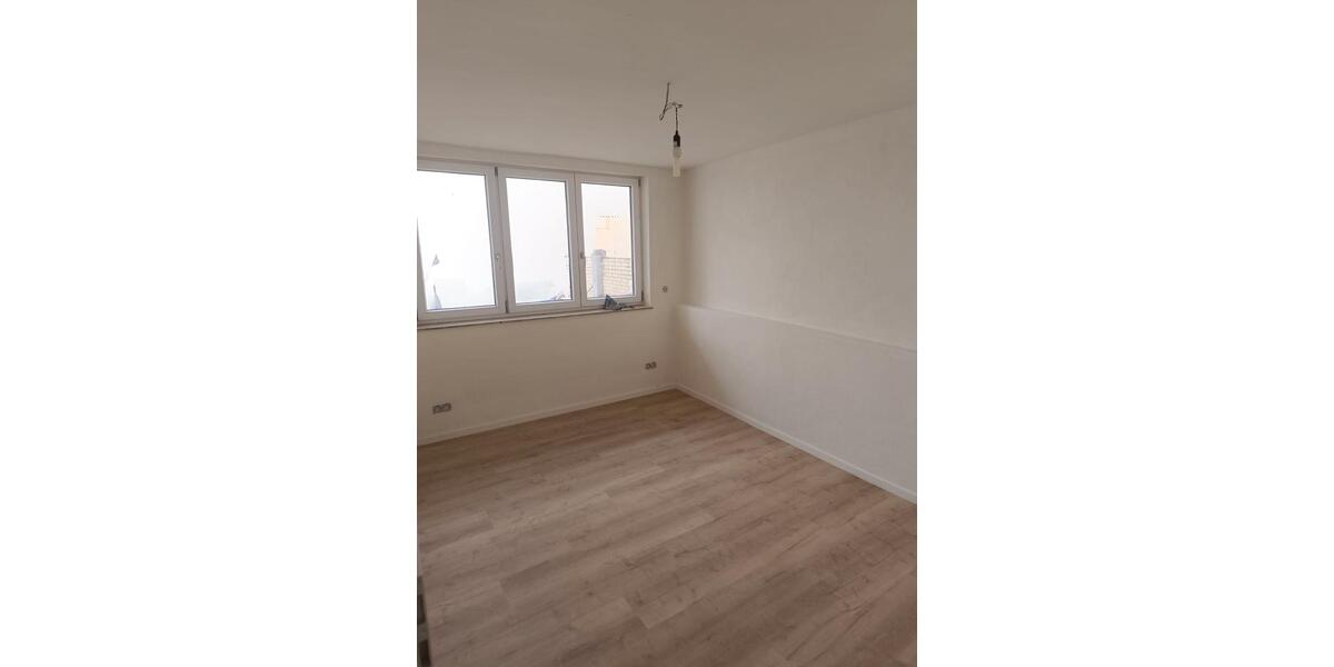 Erdgeschoßwohnung Limburg an der Lahn Eschhofen - 3 Zimmer, 90 m&sup2;, 1.000&euro; | Angebot:26412885