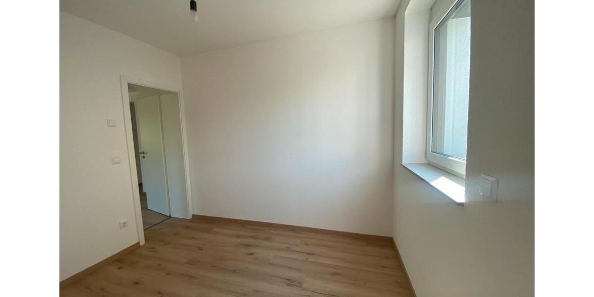 Erdgeschoßwohnung Aalen - 3 Zimmer, 68 m&sup2;, 1.160&euro; | Angebot:25992070