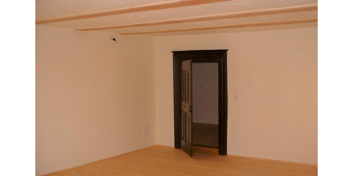 Etagenwohnung Pfreimd - 3.5 Zimmer, 113 m&sup2;, 670&euro; | Angebot:26703598