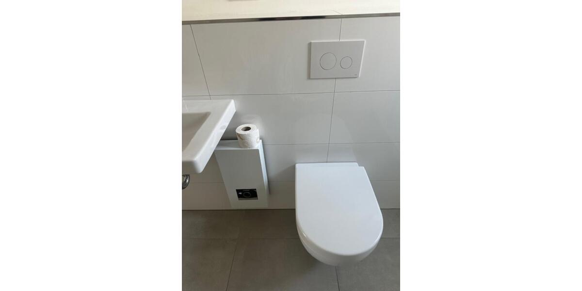 Kernsanierte schicke 2-Zimmer Wohnung mit EinbaukückeBalkon 2 zimmer