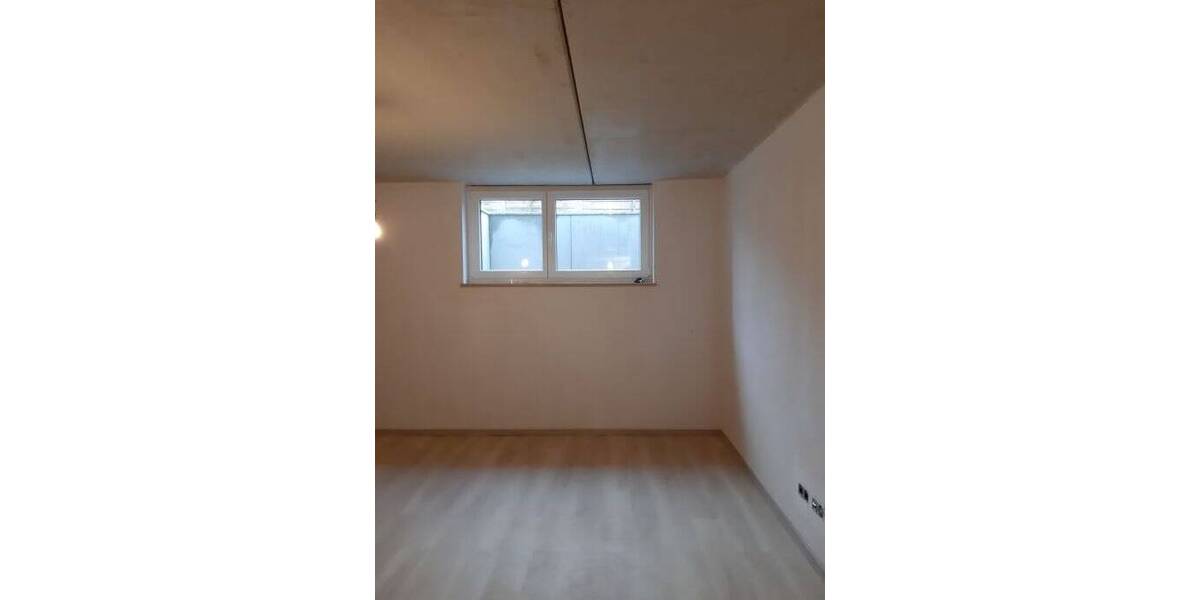 Etagenwohnung Oberasbach Kreutles - 2 Zimmer, 65 m&sup2;, 550&euro; | Angebot:24790113