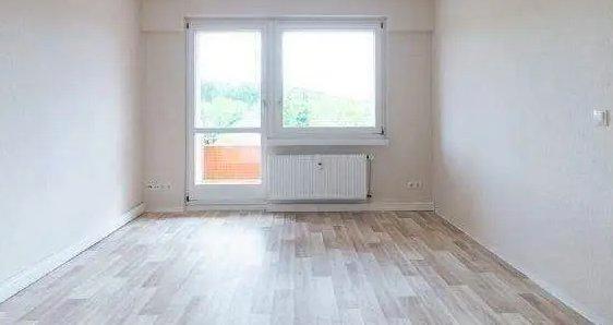 Etagenwohnung Thum - 3 Zimmer, 60 m&sup2;, 411&euro; | Angebot:26630145
