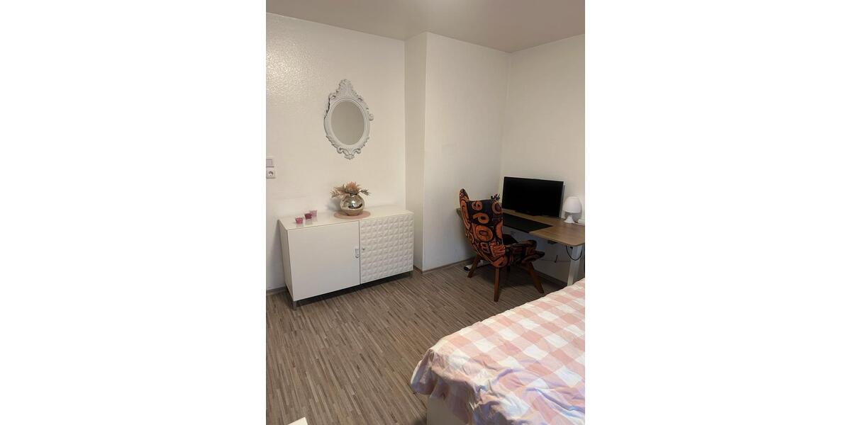 Wohnen auf Zeit München Thalkirchen-Obersendling-Forstenried-Fürstenried-S - 40 Zimmer, 80 m&sup2;, 800&euro; | Angebot:26647962