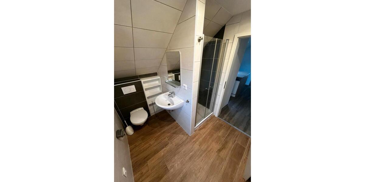 Dachgeschoßwohnung Apen - 3 Zimmer, 70 m&sup2;, 850&euro; | Angebot:25404096