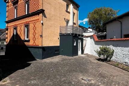 Haus Darmstadt Darmstadt-West - 8 Zimmer, 180 m&sup2;, 2.450&euro; | Angebot:26272351