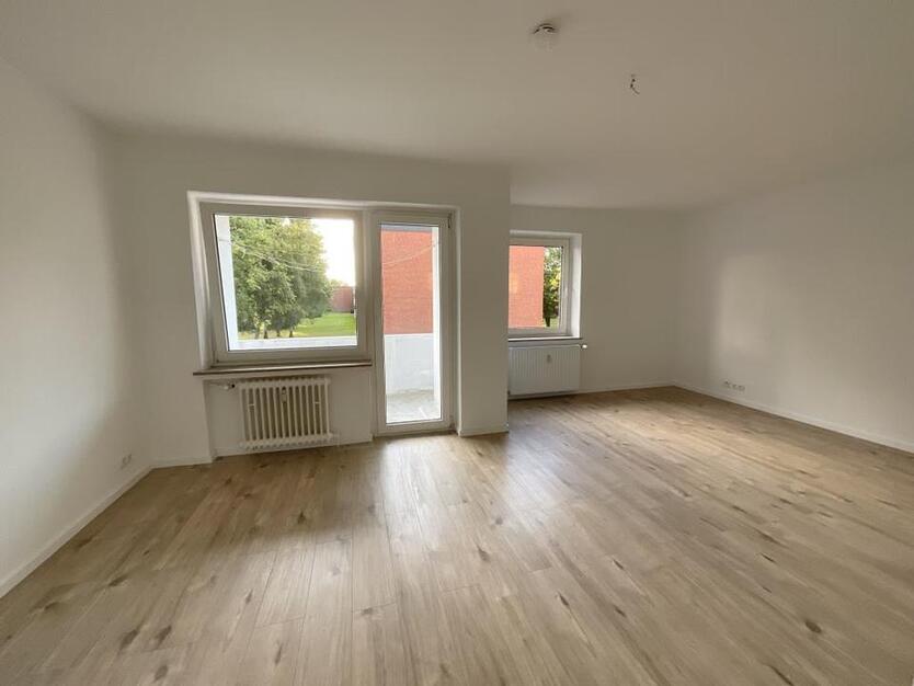 Kurzfristig beziehbare 3-Zimmer-Wohnung mit Balkon! zimmer