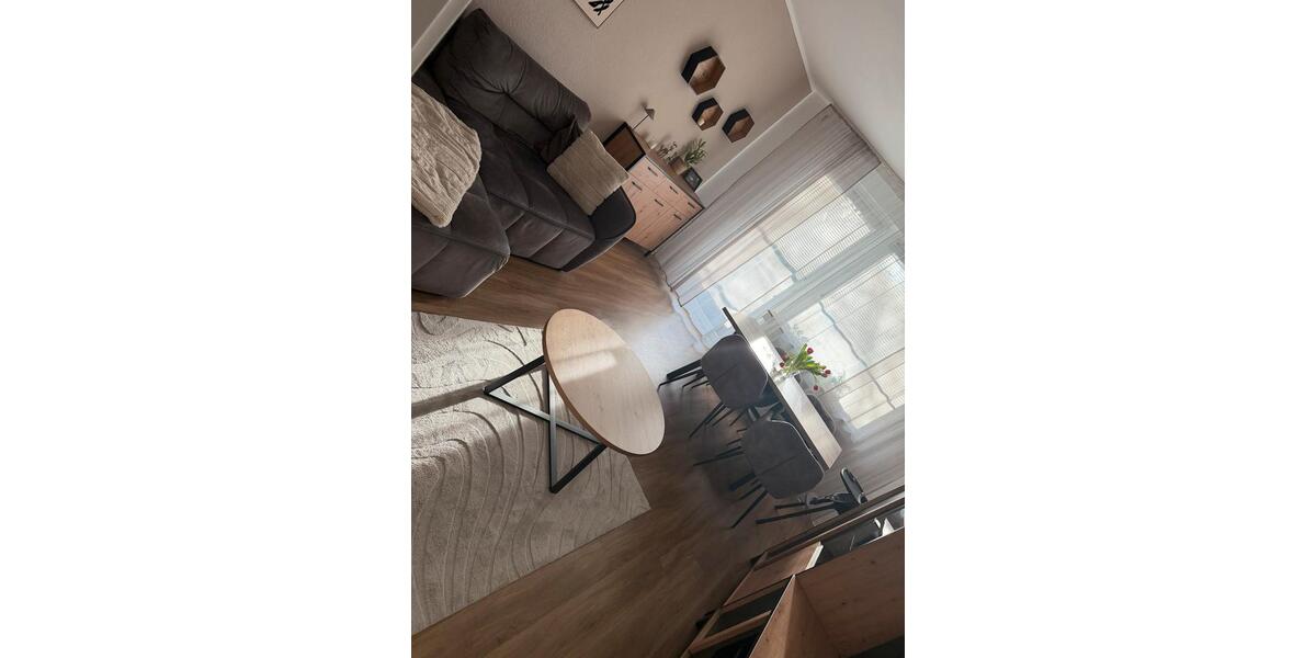 Helle 3-Zimmer-Wohnung mit großem Balkon 3 zimmer