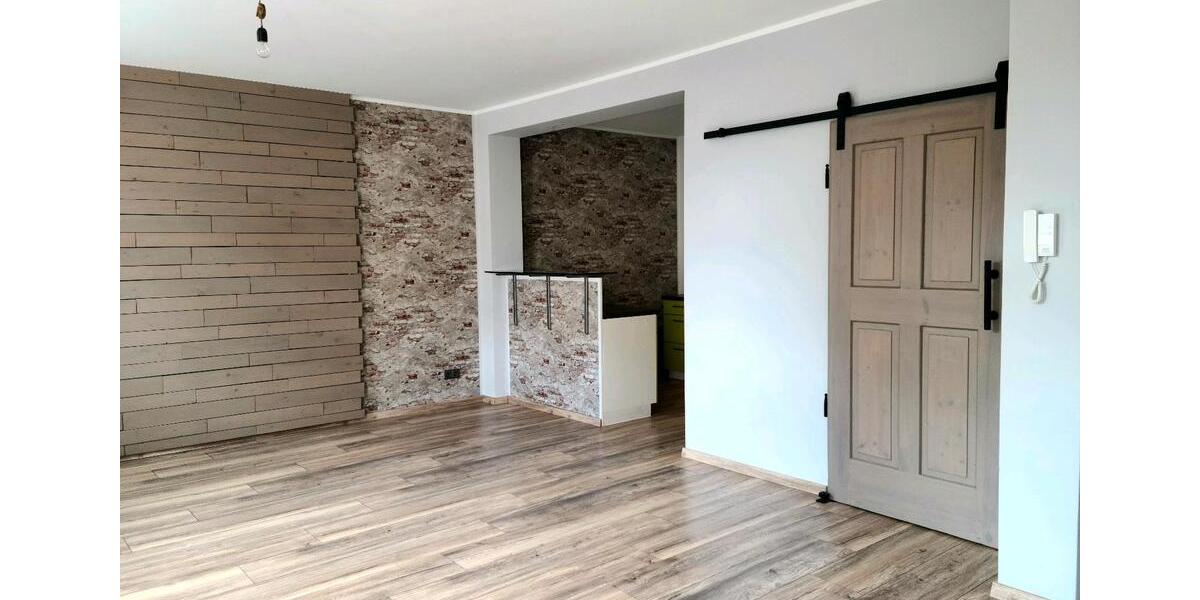Hochparterre Limbach-Oberfrohna Oberfrohna - 2 Zimmer, 58 m&sup2;, 350&euro; | Angebot:26674391