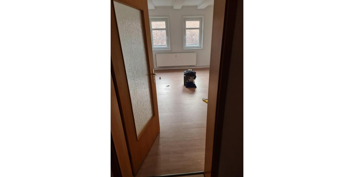 Etagenwohnung Delligsen - 1.5 Zimmer, 42 m&sup2;, 290&euro; | Angebot:25874557