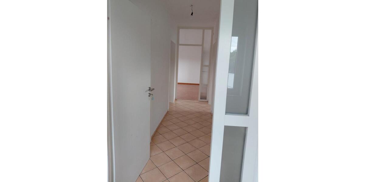 Etagenwohnung Brilon - 3 Zimmer, 86 m&sup2;, 653&euro; | Angebot:26545789