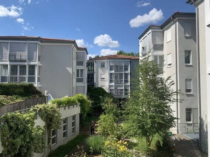 Etagenwohnung Backnang - 2 Zimmer, 47 m&sup2;, 665&euro; | Angebot:24029390