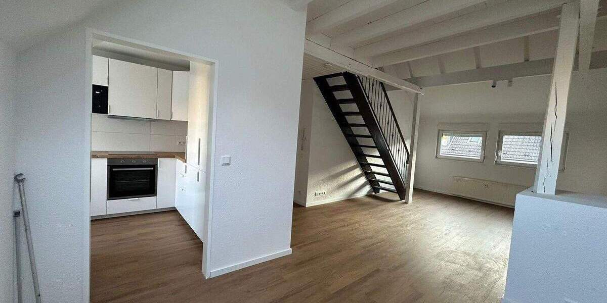 Etagenwohnung Essen Huttrop - 3 Zimmer, 96 m&sup2;, 990&euro; | Angebot:24860521