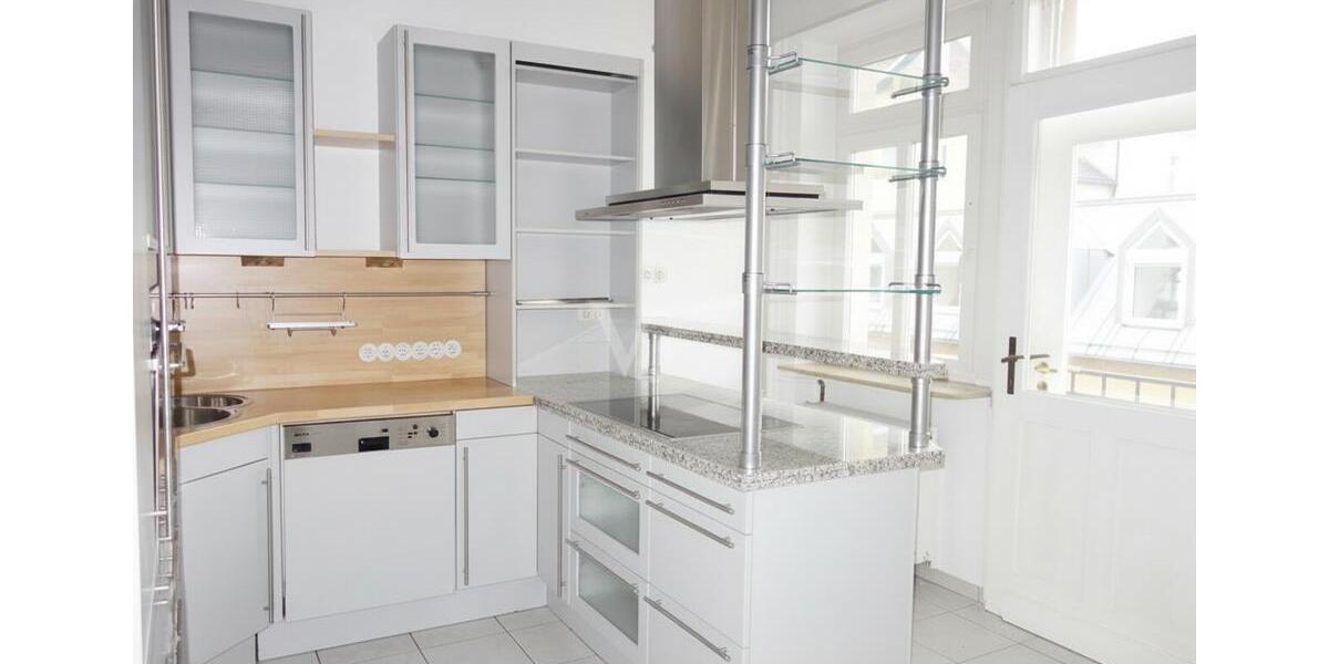 Etagenwohnung Schweinfurt Gartenstadt - 4 Zimmer, 135 m&sup2;, 1.300&euro; | Angebot:26637699