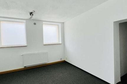 Helle Gewerberäume mit optimaler Raumaufteilung. zimmer