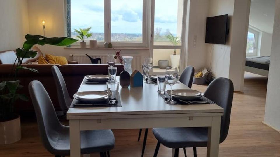 Etagenwohnung Tettnang - 3 Zimmer, 81 m&sup2;, 990&euro; | Angebot:24652679