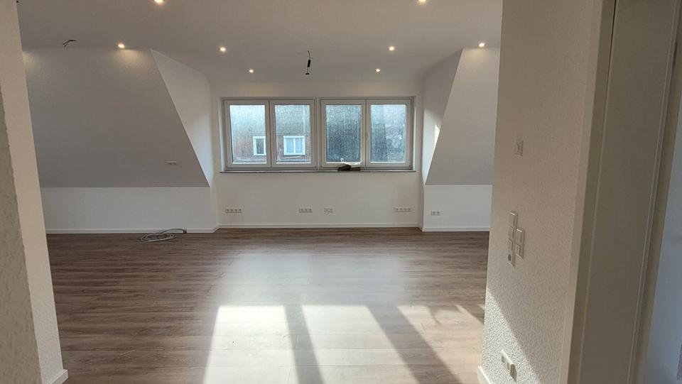 Einfamilienhaus Künzelsau - 2 Zimmer, 85 m&sup2;, 1.200&euro; | Angebot:24247286