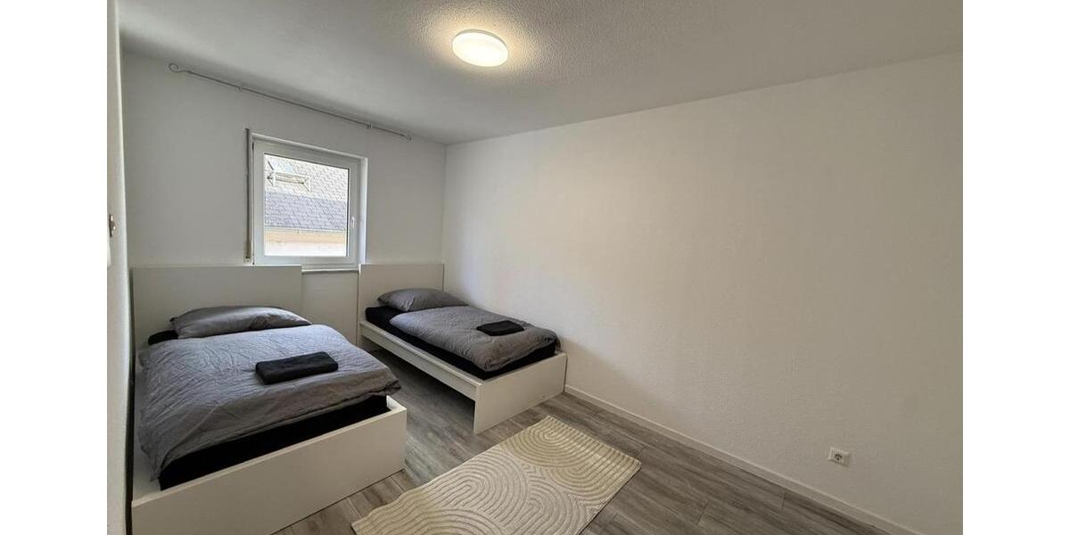 Wohnen auf Zeit Wiesbaden Schierstein - 5 Zimmer, 155 m&sup2;, 4.500&euro; | Angebot:26048030