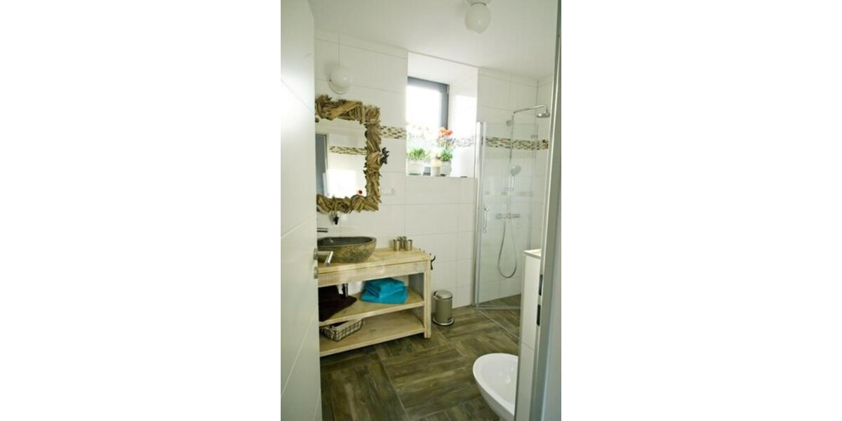 Gewerbeobjekt Niederkrüchten - 2 Zimmer, 80 m&sup2;, 1.260&euro; | Angebot:24319212