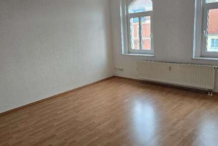 Wohnung zum Mieten in Plauen 300 € 54.56 m² 2 zimmer