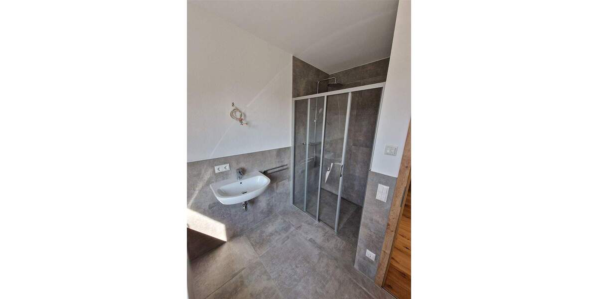 Etagenwohnung Hengersberg b Deggendorf Hengersberg - 3 Zimmer, 74 m&sup2;, 814&euro; | Angebot:25865839