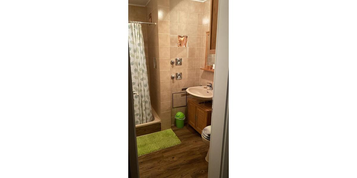 Einfamilienhaus Burghausen - 5 Zimmer, 138 m&sup2;, 1.500&euro; | Angebot:26546163