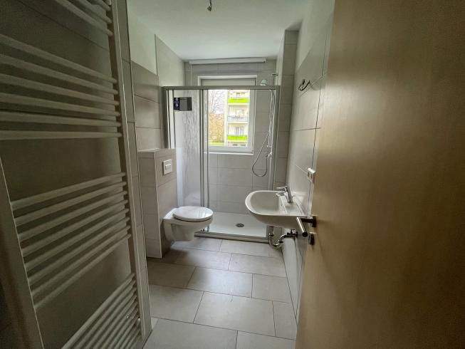 Modern sanierte 3-Raum-Wohnung im Erdgeschoss, gepflegter Altbau! 3 zimmer