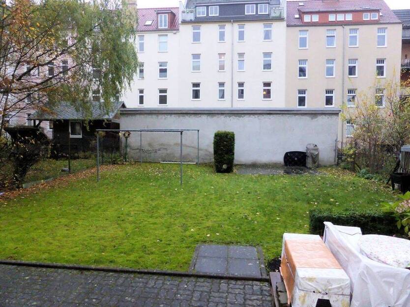 NEU: Ab sofort, frisch sanierte KTV-Whg. mit neuem Bodenbelag, ohne EBK, Gem.- Garten