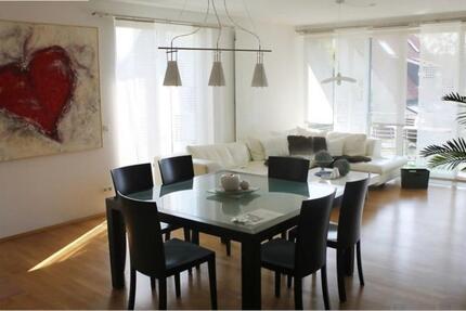 10 Gehminuten zur Altstadt und Donaublick Modernes Apartment mit 100m² und Balkon 3 zimmer