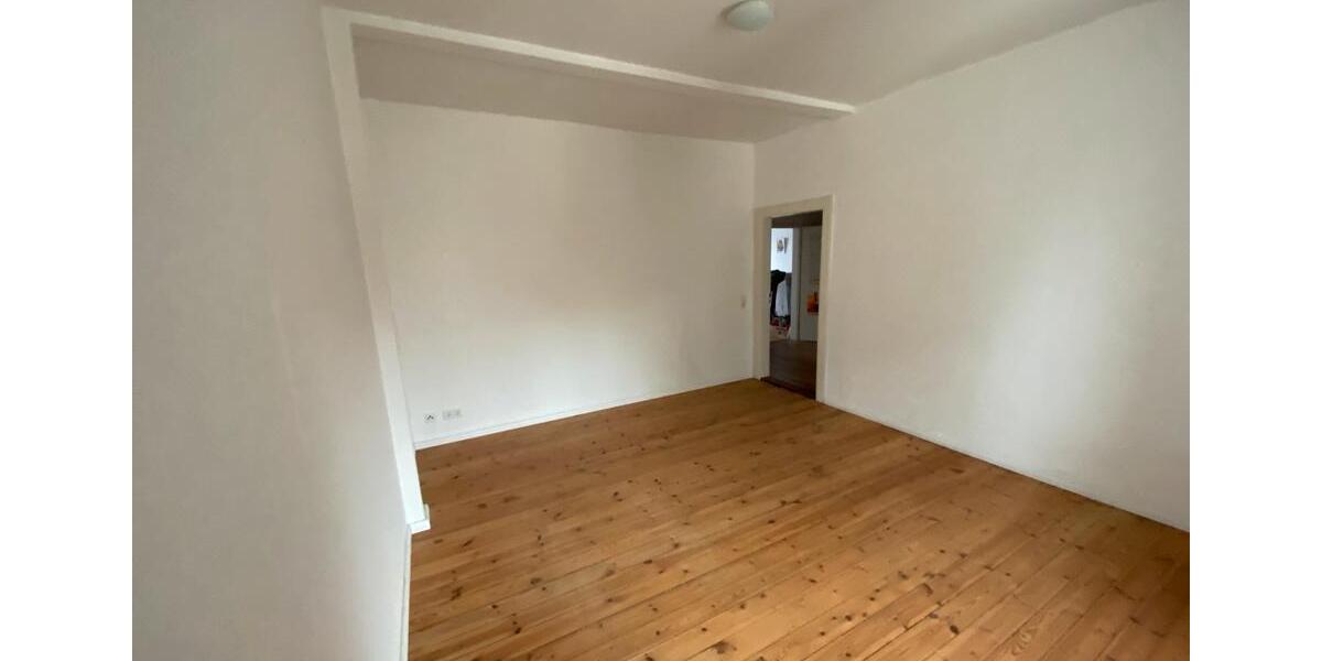 Dachgeschoßwohnung Wilhelmshaven - 5 Zimmer, 166 m&sup2;, 1.350&euro; | Angebot:25880754