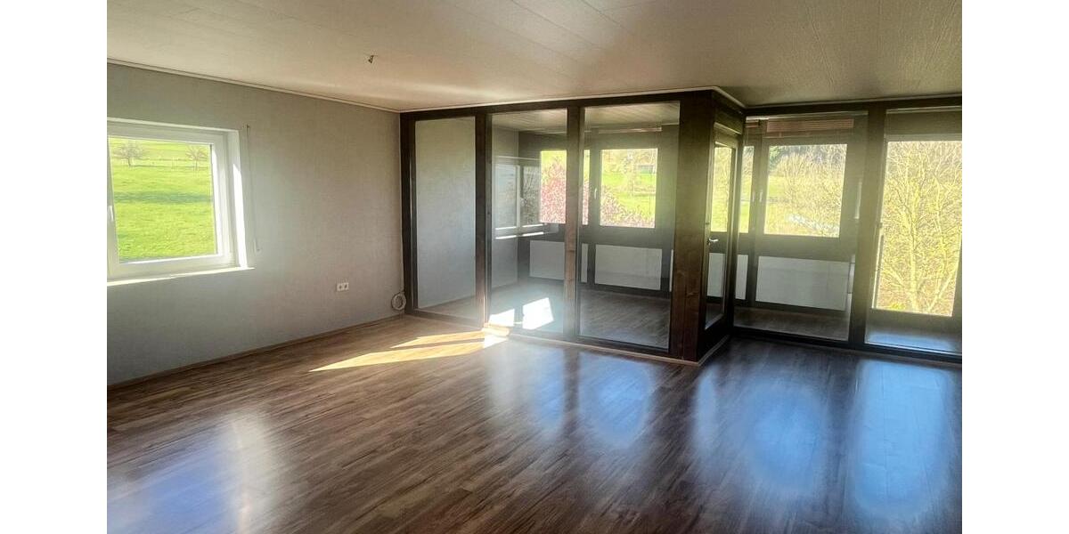 Etagenwohnung Windeck - 5 Zimmer, 125 m&sup2;, 1.000&euro; | Angebot:26051271