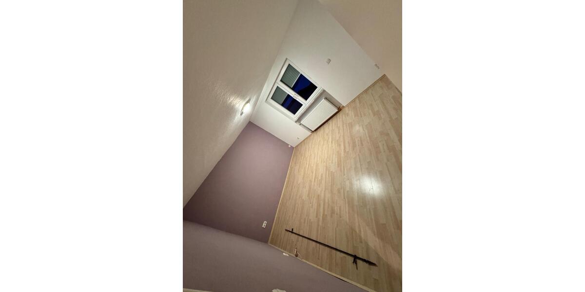 Etagenwohnung Coburg - 5 Zimmer, 115 m&sup2;, 800&euro; | Angebot:24398157